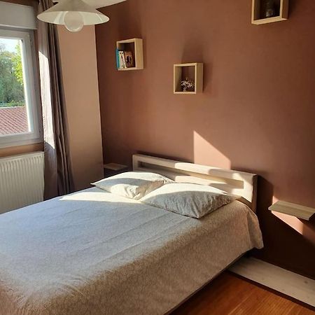Ecully, Appartement Au Calme De 50M². Exterior photo